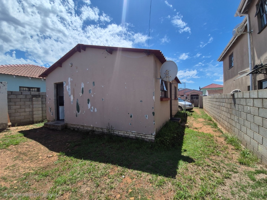2 Bedroom Property for Sale in Motherwell Nu7 Eastern Cape
